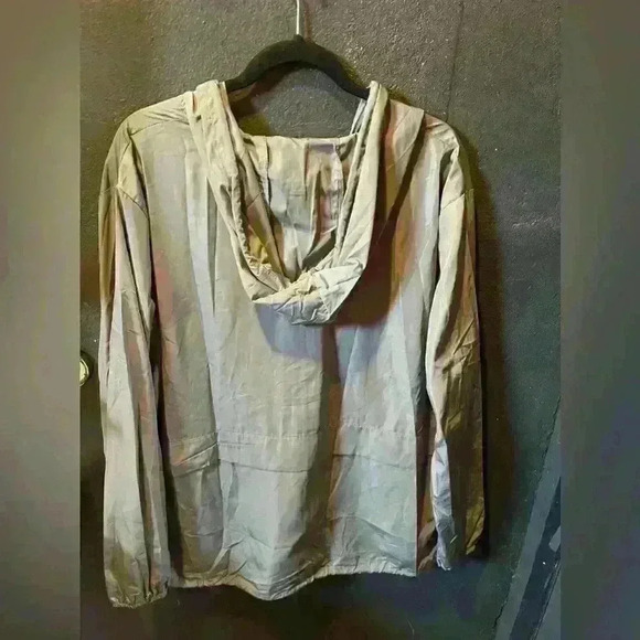 Men’s Etosell Zip Up Grey Windbreaker Extra Large NWT - Picture 3 of 3